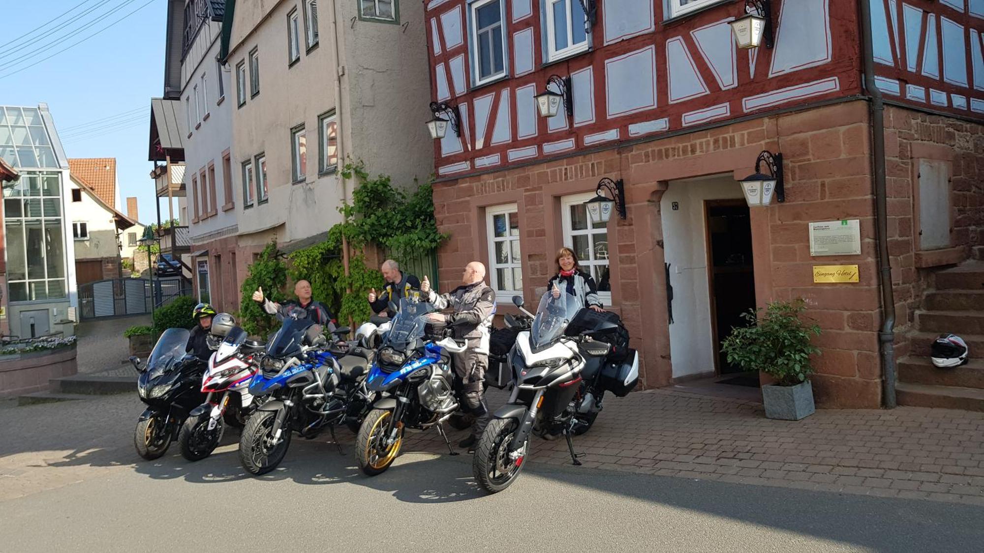 Brunnenputzer Pension Restaurant Kulsheim Zewnętrze zdjęcie